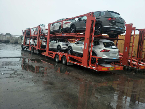 中置轴车辆运输半挂车