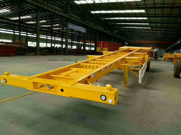 集装箱运输半挂车